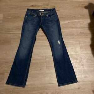 LEVIS 524 Too Superlow jeans, never worn, brand new condition.